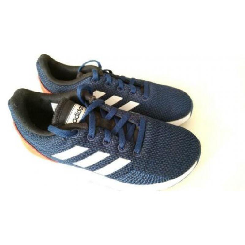 Adidas Run schoenen mt 31 In nieuwe staat!!!!