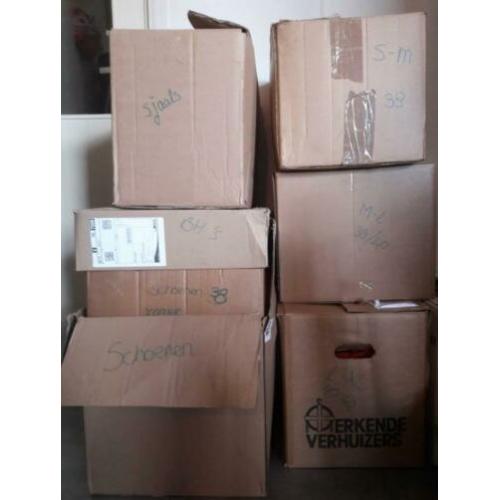 6 dozen kleding, doos 2