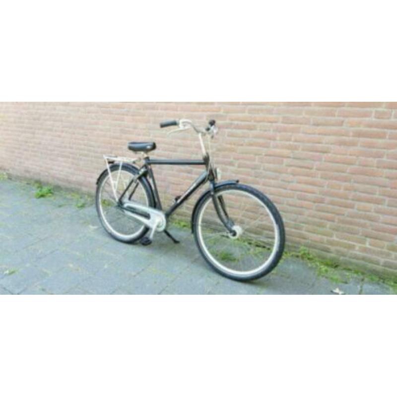 Batavus herenfiets met 3 versnellingen en rollerbrakeremmen.