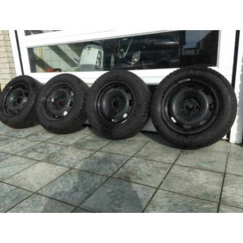 Velgen Peugeot 15 inch met winterbanden 195/65/R15