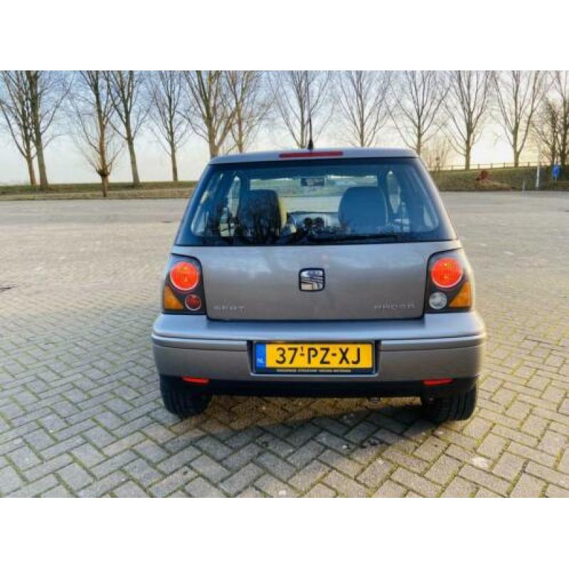 Seat Arosa 1.4 44KW 2005 Grijs APK 01/2021