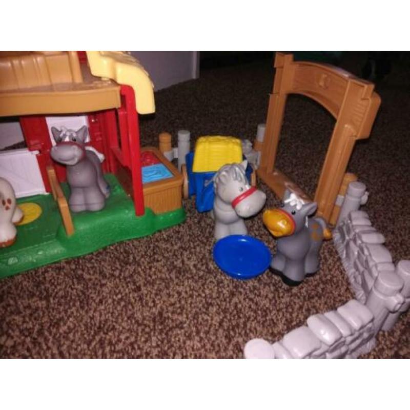 Little people paardenstal