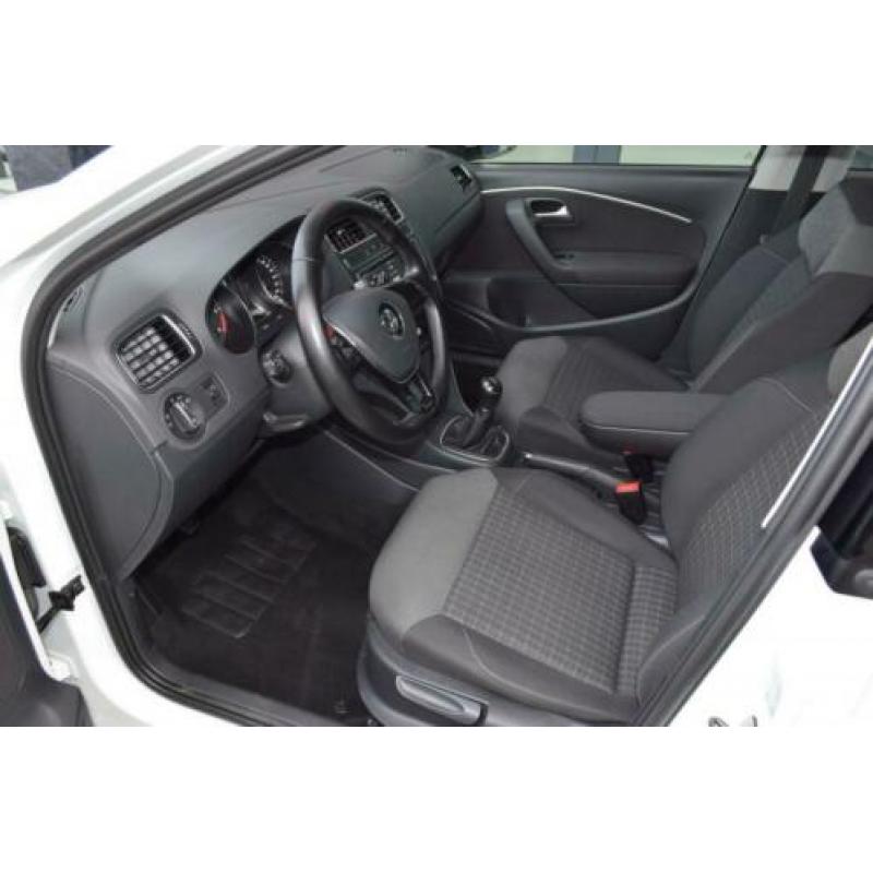 Volkswagen Polo 1.4 TDi/90pk BM ComfortLine 5-Drs ECC-Airco