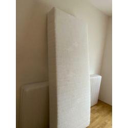 matrassen 80x200cm € 65 pst en 2 voor 110 euro