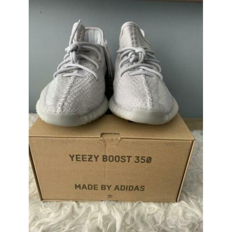 Yeezy boost 350 V2 Tail Light 44