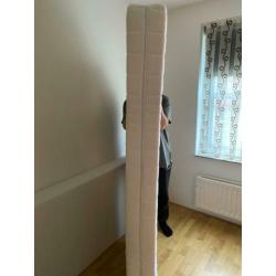 matrassen 80x200cm € 65 pst en 2 voor 110 euro