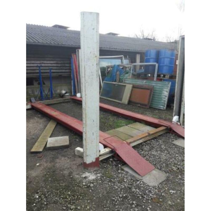 Te koop hefbrug