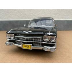 1:18 - Cadillac Hearse - Precision Miniatures