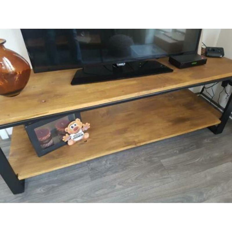 tv meubel & Eettafel