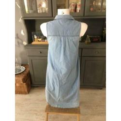 Mooie lange mouwloze spijker blouse van Bershka maat S