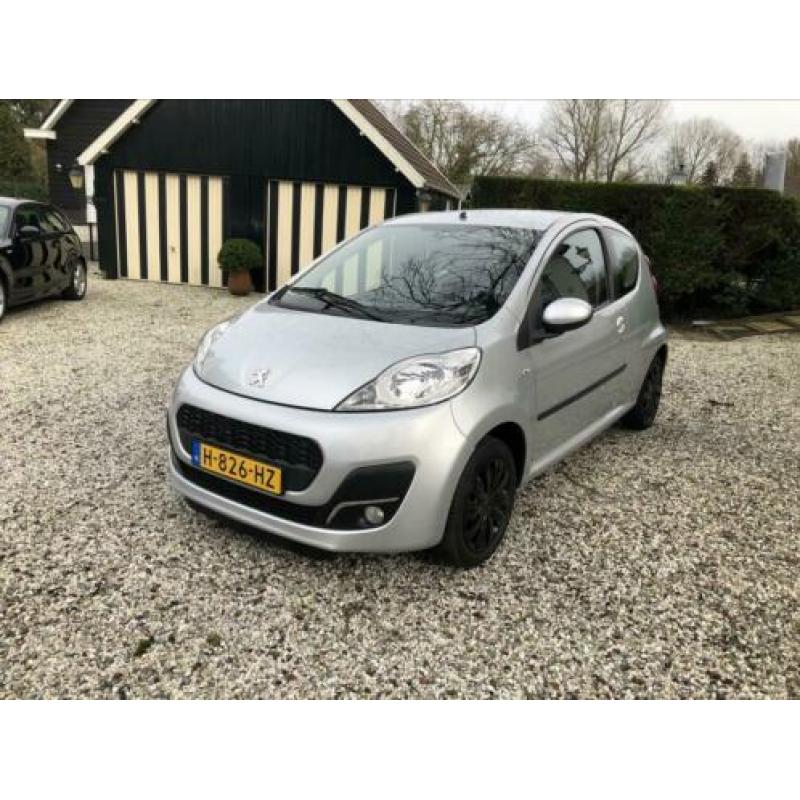 Peugeot 107 1.0 2013 Mistlampen Nieuwe apk! Zeer mooie auto