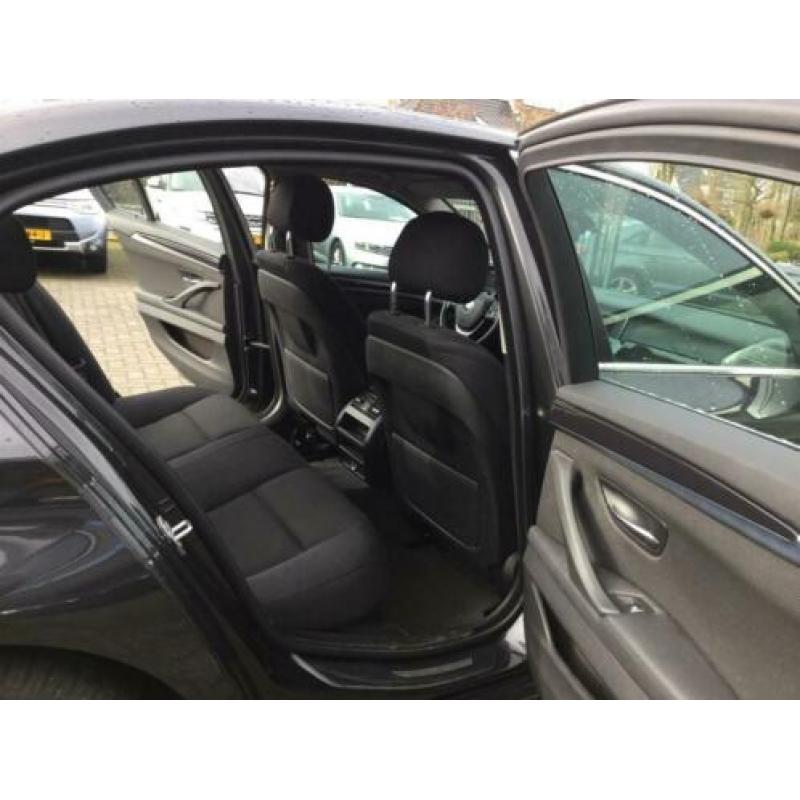 BMW 5 Serie 518D AUT 110KW EXECUTIVE (bj 2015, automaat)