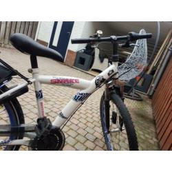 batavus snake 24 inch