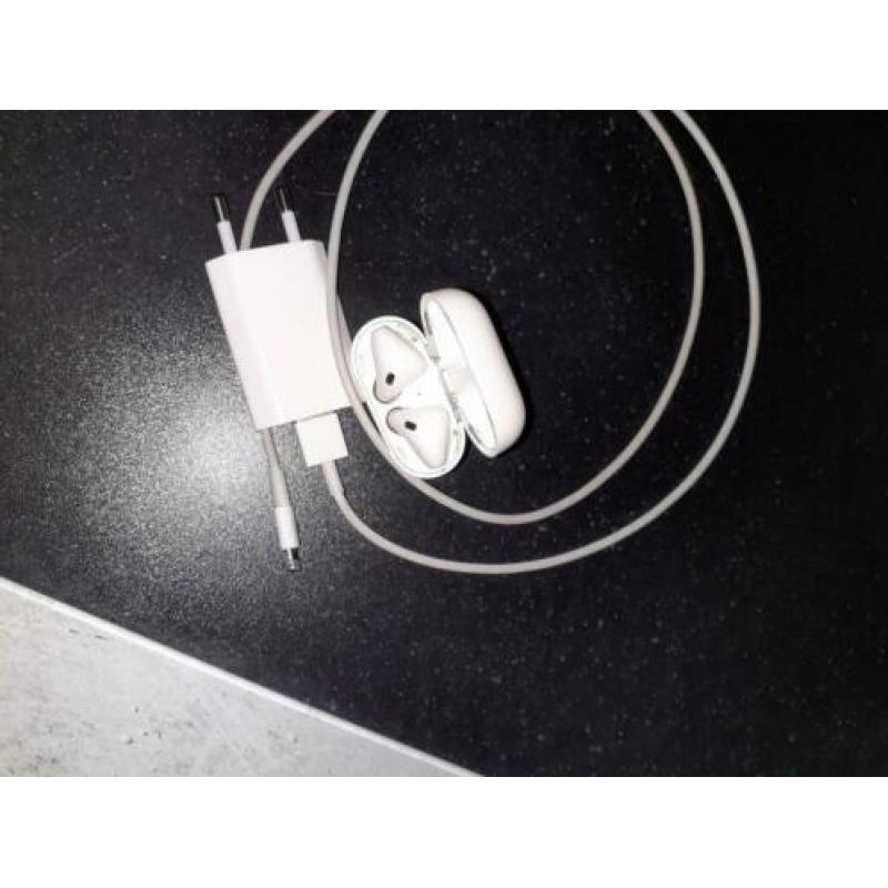 air iPods compleet met oplader en draadloze oplaadcase