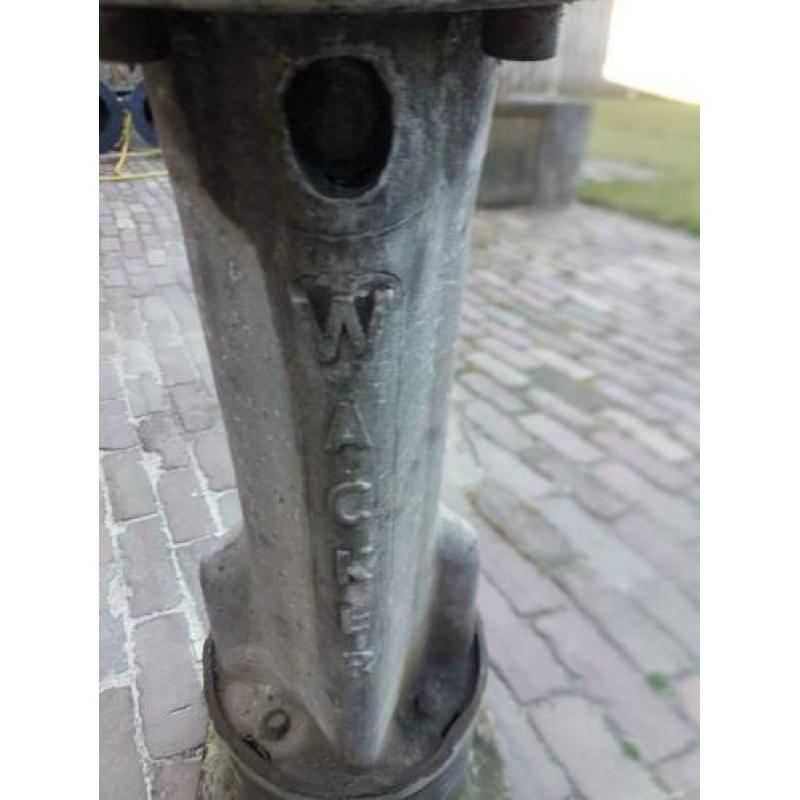 Wacker stamper ( schuurvonst)