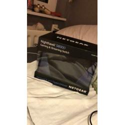 Nighthawk S8000 Gaming en streaming switch