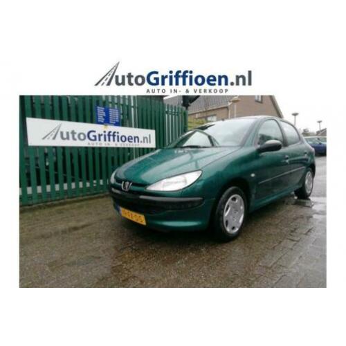 Peugeot 206 1.4 XT Super nette automaat (bj 2000)