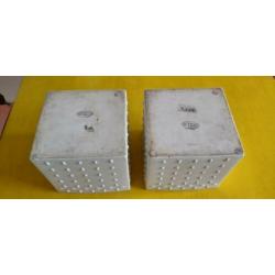 2 witte handmade bloempotten van TS
