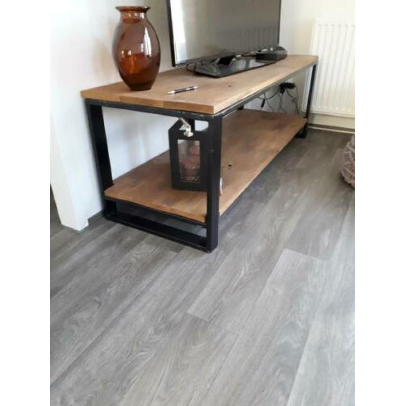 tv meubel & Eettafel