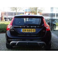 Volvo V60 1.6 D2 R-Design Sportstoelen Trekhaak (bj 2015)