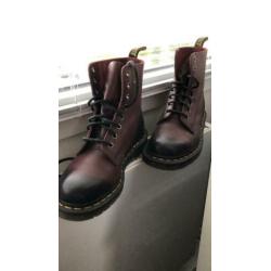 Dr. Martens Pascal Rood / Bordeaux maat 37