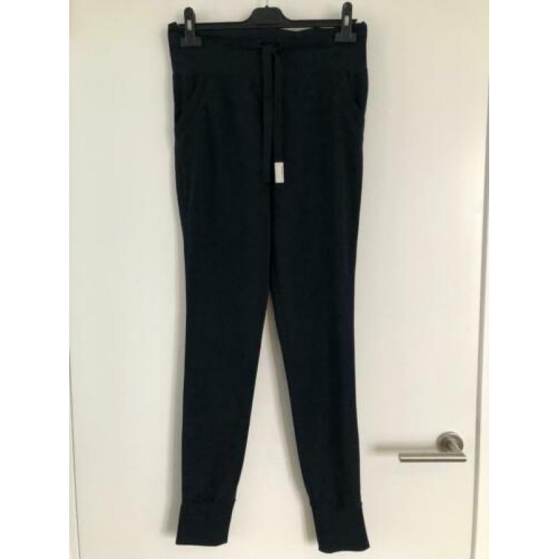 PENN & INK donker blauwe travelstof broek maat 38