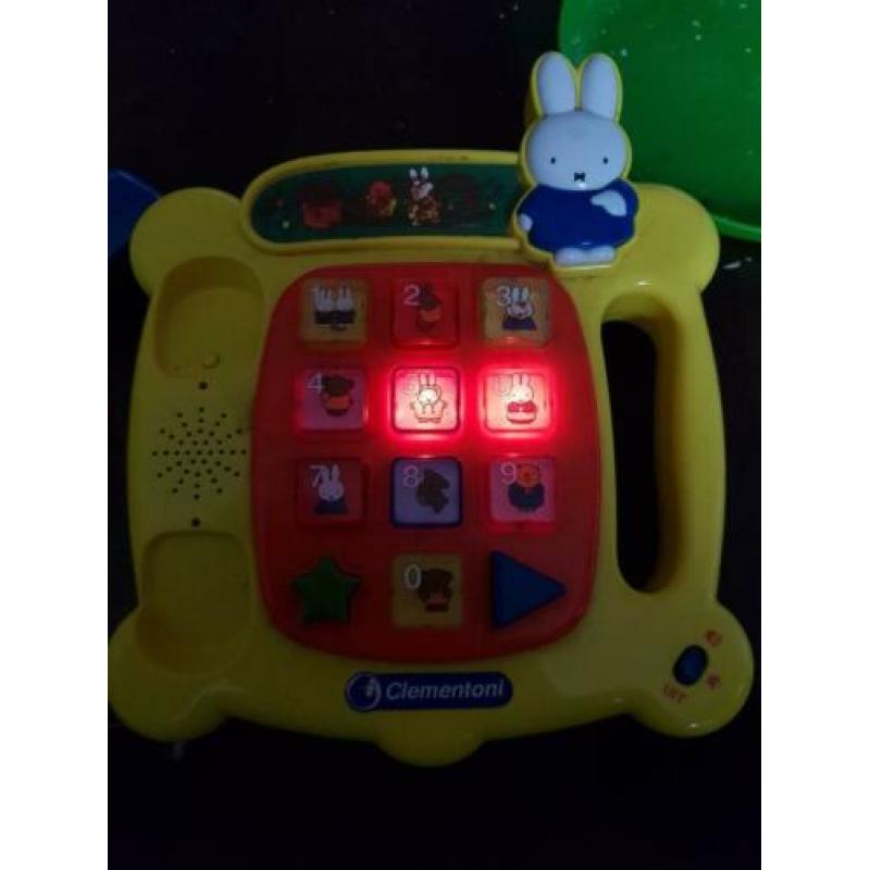 Nijntje telefoon met geluid en lichtjes