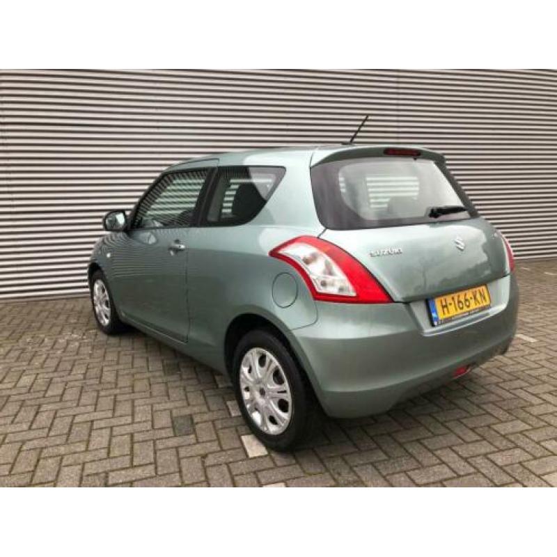 Suzuki Swift 1.2 3-D 2011 Groen Nw Model!! 131.000 km!!