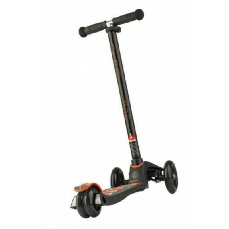 Maxi Micro deluxe steps bij Tweewielercentrum Zwolle