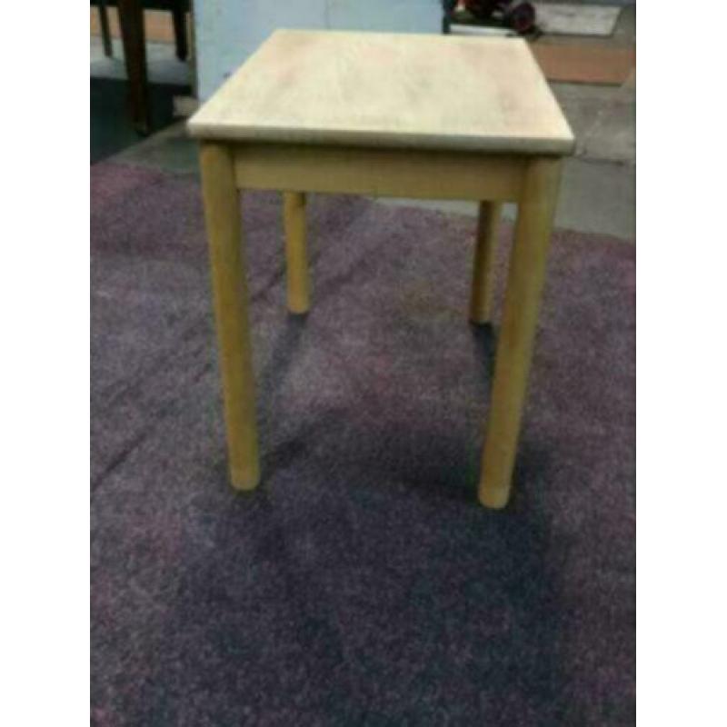 Kinderschool tafels en stoelen te koop