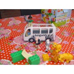 lego duplo Dierentuin Bus 10502 en2297-1: Cute Animals word