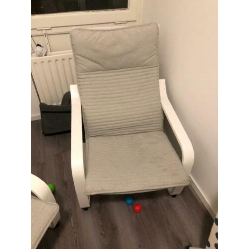 2 stoelen