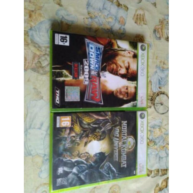 2x xbox 360 controllers, spelletjes en voeding