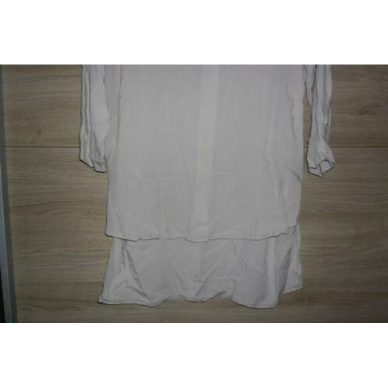 Leuke en super mooie ecru/beige lange blouse, Maat S