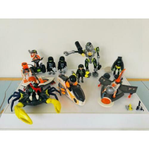 uitgebreide playmobil secret agents set als nieuw!!
