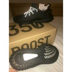 Yeezy boost 350 V2 black 43 1/3