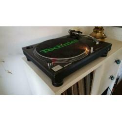 Technics SL1210 Mk2