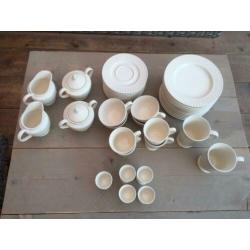 Prince of Wales servies gebaksbord kop schotel mok melkkan
