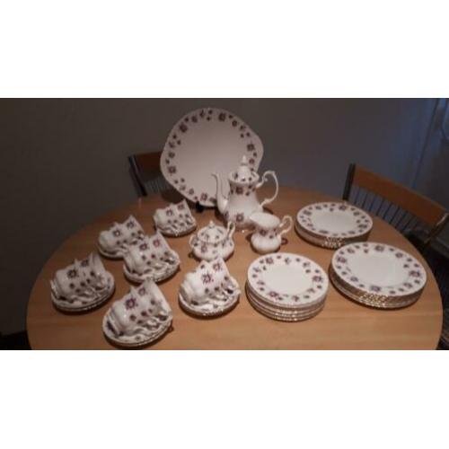 Royal Albert Sweet Violets servies 12 delig.