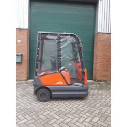 P60 elektro trekker Linde bouwjaar: 2011 met nieuwe keuring