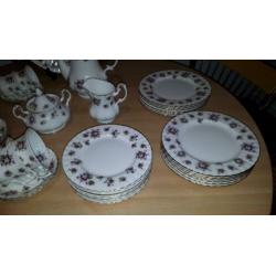 Royal Albert Sweet Violets servies 12 delig.