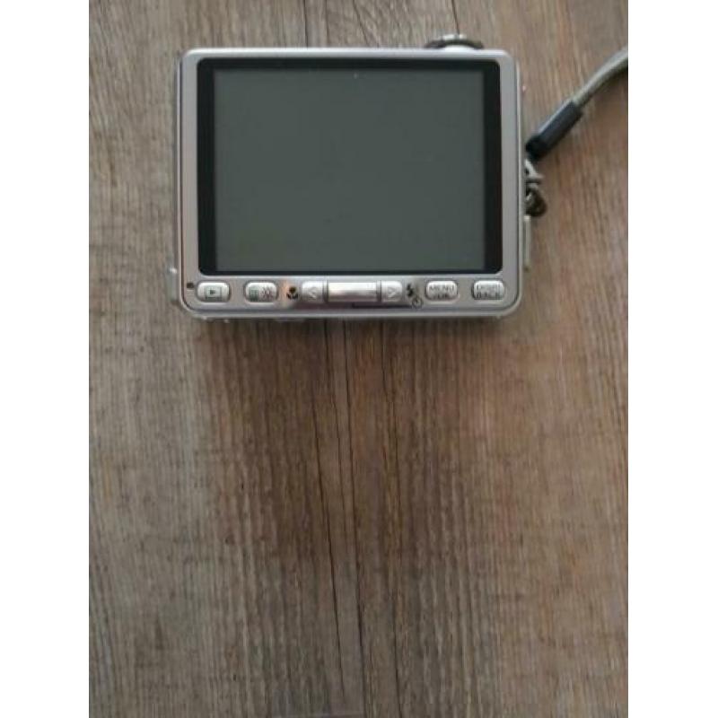 Fujifilm Finepix V10