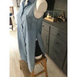 Mooie lange mouwloze spijker blouse van Bershka maat S