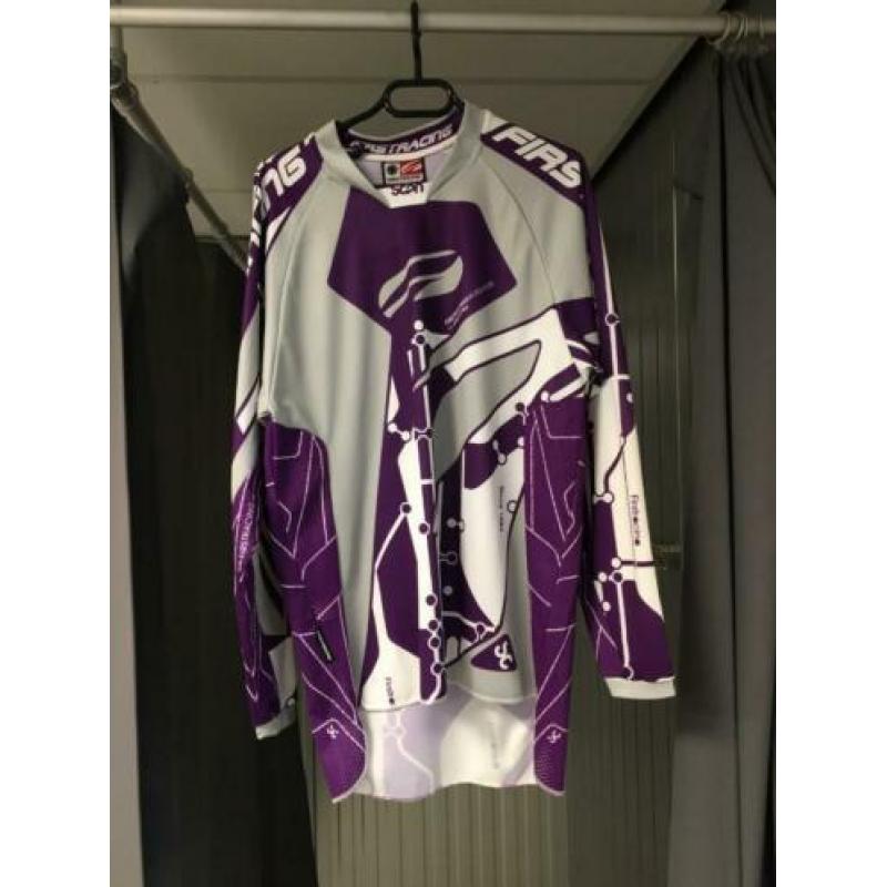 Nieuwe First Racing cross-shirts
