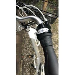 Dames fiets 28 inch Giant de factuur aanwezig