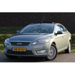 Ford Mondeo 2.0-16V TITANIUM Schuifdak / Trekhaak / Verwarm.
