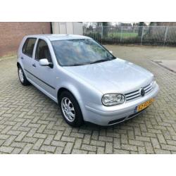 Volkswagen Golf 2.0 85KW AUT 5drs 2000 Grijs