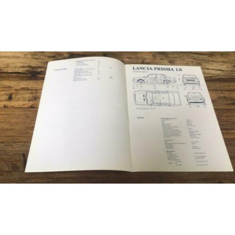 Lancia folder met technische gegevens