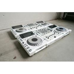 2x Pioneer DJ set DJM900NXS + 2x CDJ2000 Limited White
