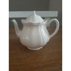 Wedgwood Queens Plain Theepot